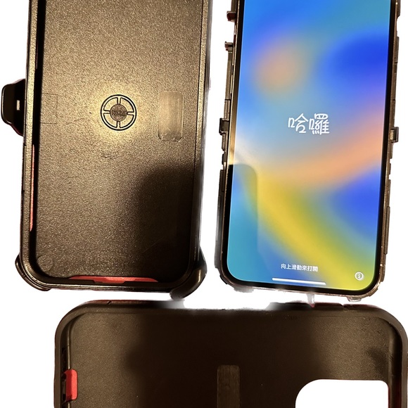 (Used) iPhone 13 Pro Max used Otter Box Case is in good shape - Picture 4 of 4